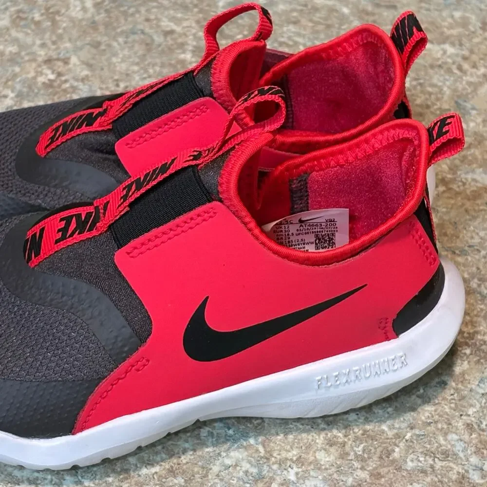 Nike Flex Runner Red & Black Children's Slip on Play Athletic Sneakers Size 12.5